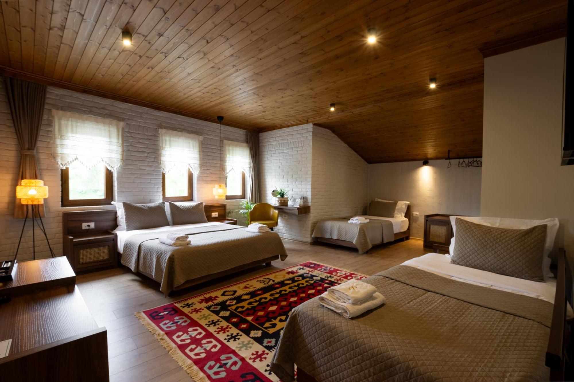 The Stone Sky Hotel Gjirokastër Dış mekan fotoğraf