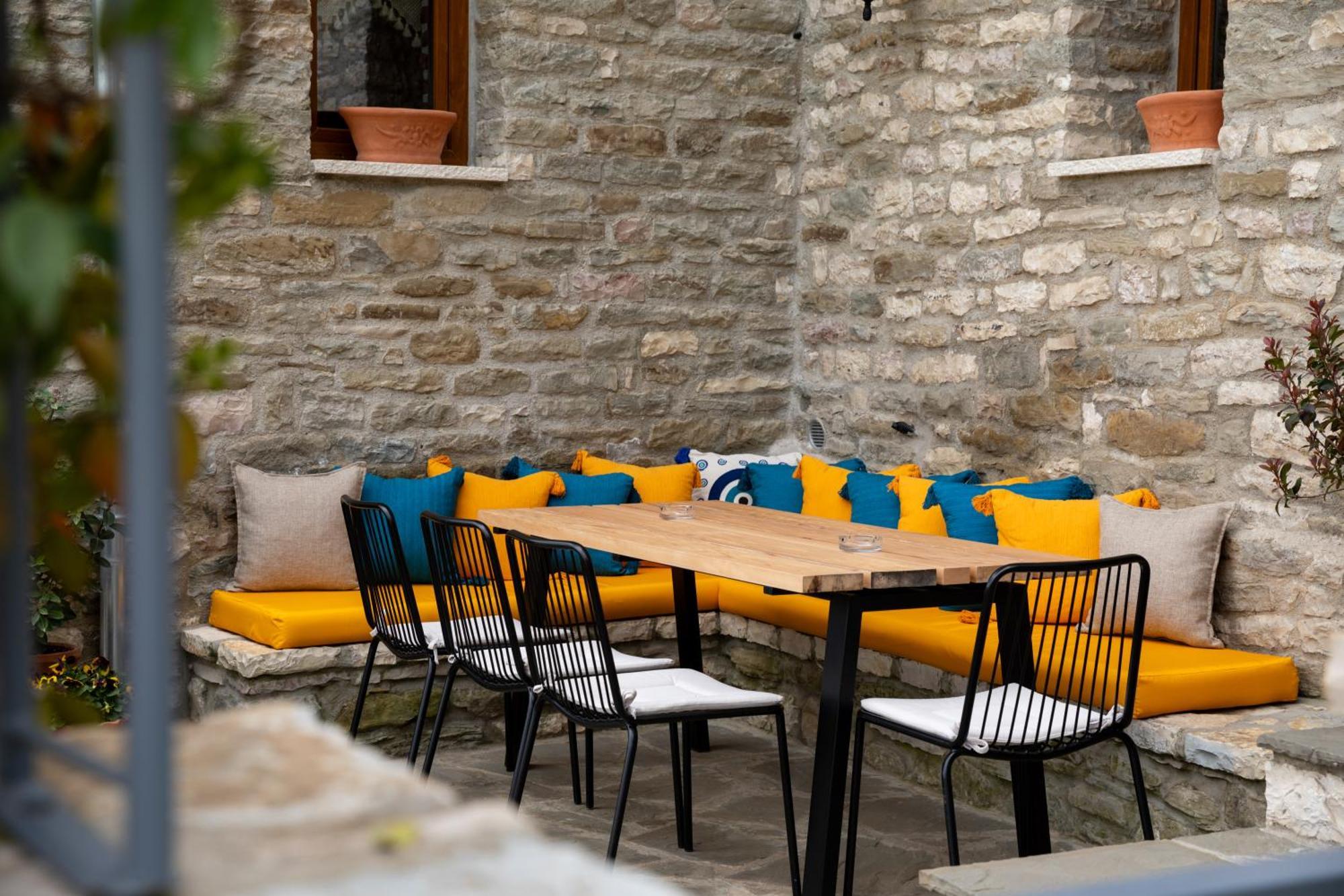 The Stone Sky Hotel Gjirokastër Dış mekan fotoğraf