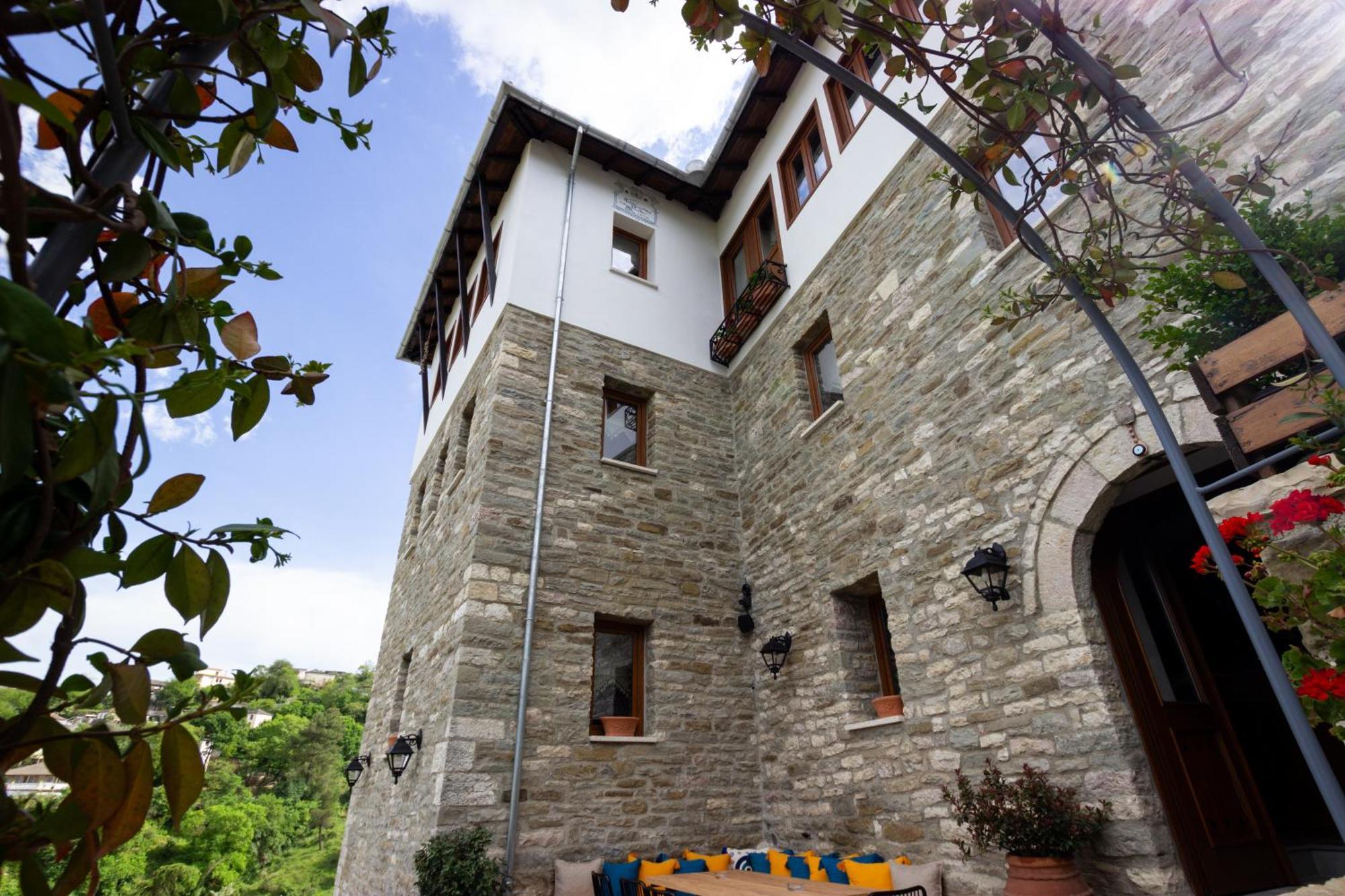 The Stone Sky Hotel Gjirokastër Dış mekan fotoğraf